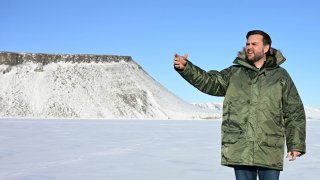 Островът ще е в по-голяма безопасност под властта на САЩ, смята той