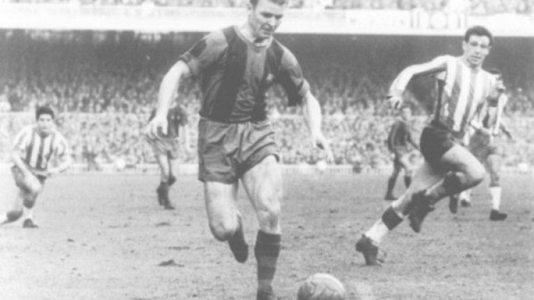 Най-много голове в един мач: Кубала и Бата (по 7)
Това постижение се дели от легендата на Барселона (на снимката) Ласло Кубала (на 10.02.1952-а при победата с 9:0 над Хихон) и Бата от Атлетик Билбао ( на 08.02.1931-а при успеха с 12:1 срещу Барса).