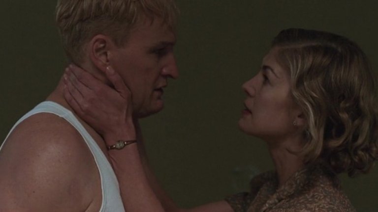 "Човекът с желязното сърце" (The Man with the Iron Heart) 
Малка група борци на чешката съпротива предприема самоубийствена мисия, чиято цел е да ликвидира имперския протектор Райнхард Хайдрих – началник на СС и Гестапо и инициатор на Окончателното решение на еврейския въпрос. Във филма от 2017 г. Розамунд Пайк играе съпругата на Хайдрих - Лина.