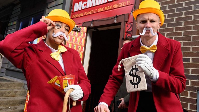 McMillions („Милионите на Макдоналд”) по HBO
Документален сериал за странната история на бивш полицай, преквалифицирал се в одитор по сигурността, който в продължение на десетилетие манипулира промо играта Монополи на McDonald's, открадва милиони долари и изгражда огромна мрежа от съзаклятници из целите Американски щати. "Милионите на Макдоналд" включва архивни кадри и ексклузивни разкази от първо лице от агентите на ФБР, разкрили измамата, управителите на веригата за бързо хранене, които също са били измамени, адвокатите, работили по делото, виновниците и печелившите, облагодетелствани от сложната схема, както и хората, които несъзнателно стават част от всичко това.
 
Новите епизоди (шест) ще излизат веднъж седмично, като началото е на 3 февруари. 