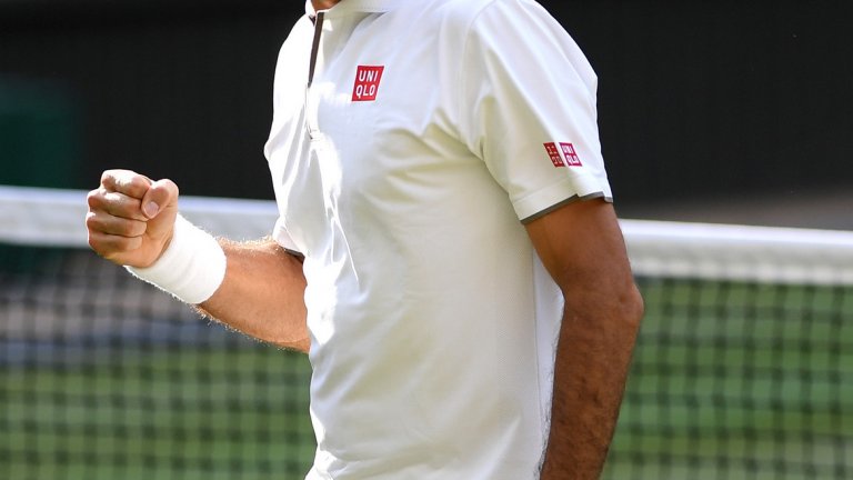 Федерер взе само един гейм във втория сет, но след това надигра категорично противника