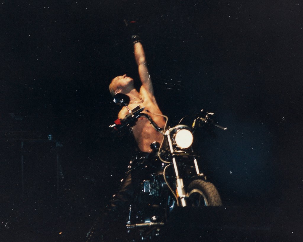 Rob_Halford_Motorbike_1988