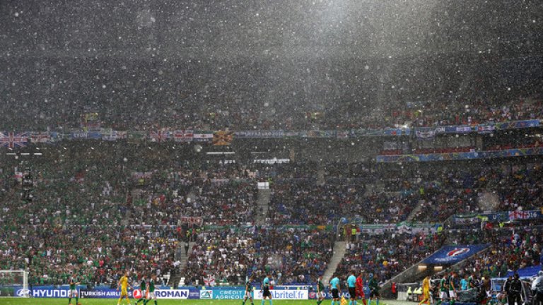 Малко по-късно страхотна радушка се изсипа над Лион