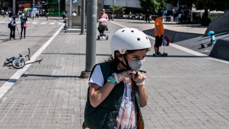 От малки стъпки като доставки на храна по домовете в Италия до отварянето на ресторанти в Сърбия