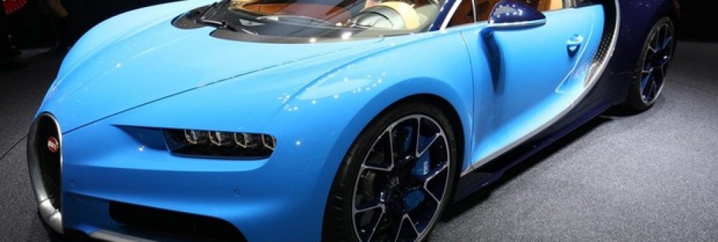 Bugatti остава на върха
Как да заместиш най-бързата кола на света? Като създадеш още по-бърз автомобил. Това е логиката на Bugatti, където се появи Chiron – 1500 конски сили, W16 мотор с четири турбини и максимална скорост, ограничена на 467 км/ч. Цената обаче е притеснително висока – 2,4 милиона евро.