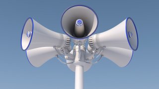 Напрежението възникна, след като косовските власти обявиха, че повече няма да признават издадени в Сърбия лични документи