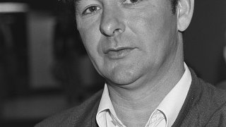 679px-Aankomst_Nottingham_Forrest_op_Schiphol,_Ajax_1_tegenstanders_voor_de_Europa_Cup,_Bestanddeelnr_930-7831