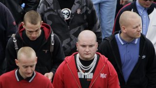 Пет години след като във Фрайтал се ражда крайнодясната терористична група, кръстена на града, жителите не са спокойни