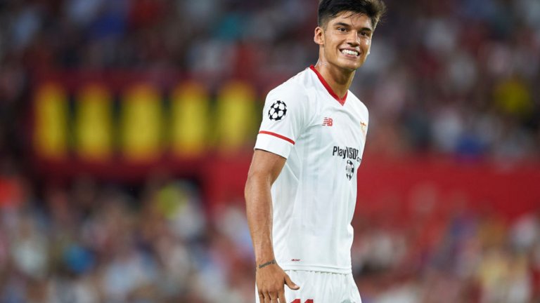 Хоакин Кореа (Севиля)
Аржентинецът е само на 23 години, но вече записа по 25 мача в Серия А (със Сампдория) и в Ла Лига , а сега е решен да блесне и в Шампионската лига. Експлозивен, бърз и техничен, той е голяма заплаха за защитата на Ливърпул, Спартак Москва и Марибор. Стига разбира се да получи доверието на своя треньор Едуардо Беризо.