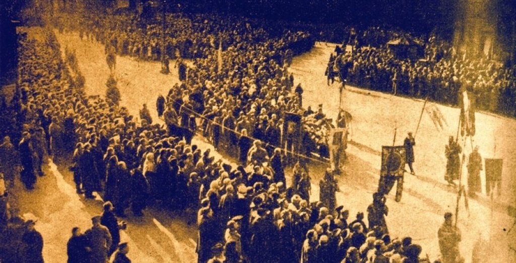Funeral_of_91_victims_of_the_Red_Terror_in_February_1918