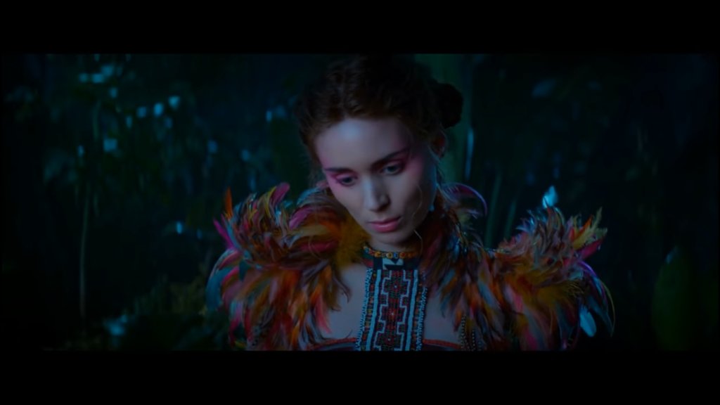 "Пан" (2015) 
Критиците полудяха, когато Руни Мара беше избрана да играе традиционно индианската роля на Тайгър Лили. 