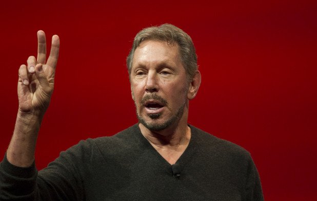 На 7-мо място в класацията е Лари Елисън - съосновател на Oracle - с 52.2 млрд. долара