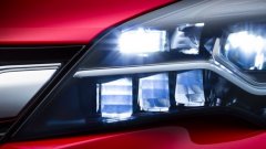 С новия Opel Astra матричните LED светлини ще дебютират в компактния клас