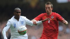 Ашли Йънг бе един от играчите на Англия, които получиха похвали за изявите си при успеха с 2:0 над Уелс