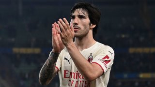 Сандро Тонали: Как Милан изгони най-големия си фен заради саудитските милиони