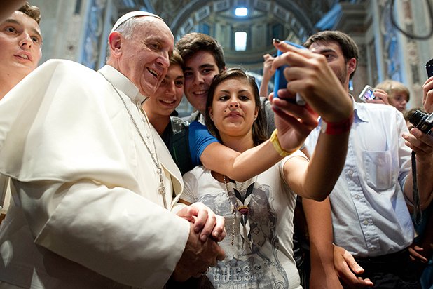 Папата е фен на новите технологии