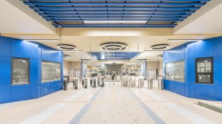 Те трябва да бъдат пуснати в експлоатация до 1 август