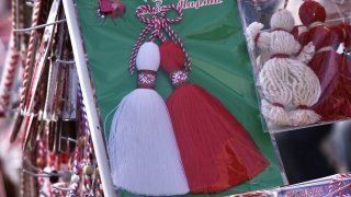 На 1 март се закичваме с мартеници