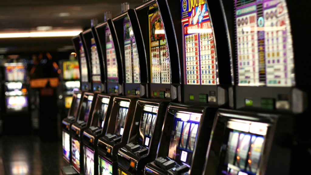 Las_Vegas_slot_machines