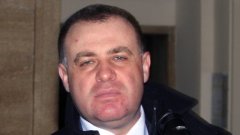 Умряло куче, прокурорка и Миро Найденов