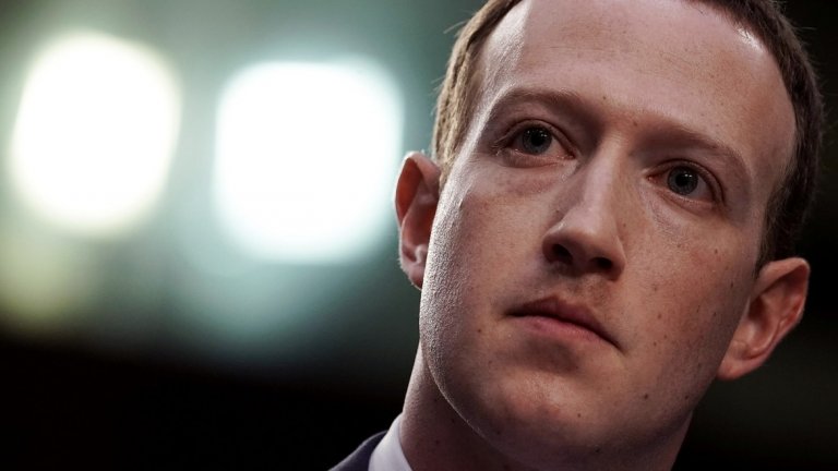 Недоволство има и сред акционерите на Facebook, но в крайна сметка последната дума винаги е на основателя на социалната мрежа и изпълнителен директор на компанията.