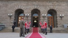 Новият парламент започна на фона на седем протеста, които блокираха центъра на София