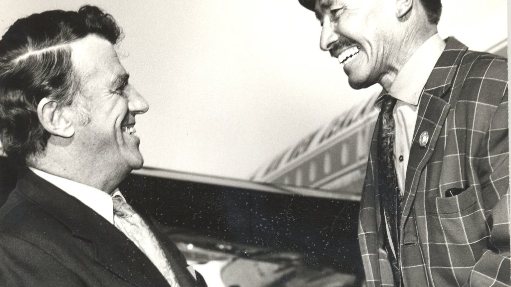 Edmund_Hillary_&_Sherpa_Tenzing