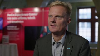 Скандалът със съмнителните сделки на шведската Swedbank в Прибалтика я изпрати на червено. Сега новото ръководство в лицето на Йенс Хенриксон ще трябва да се справя с целия хаос от глоби, репутационна криза и финансови загуби