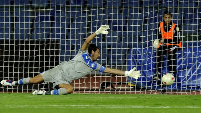 Буфон се похвали, че е разучил добре играта на Хари Кейн