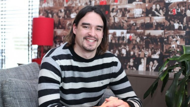 Антон, Албания