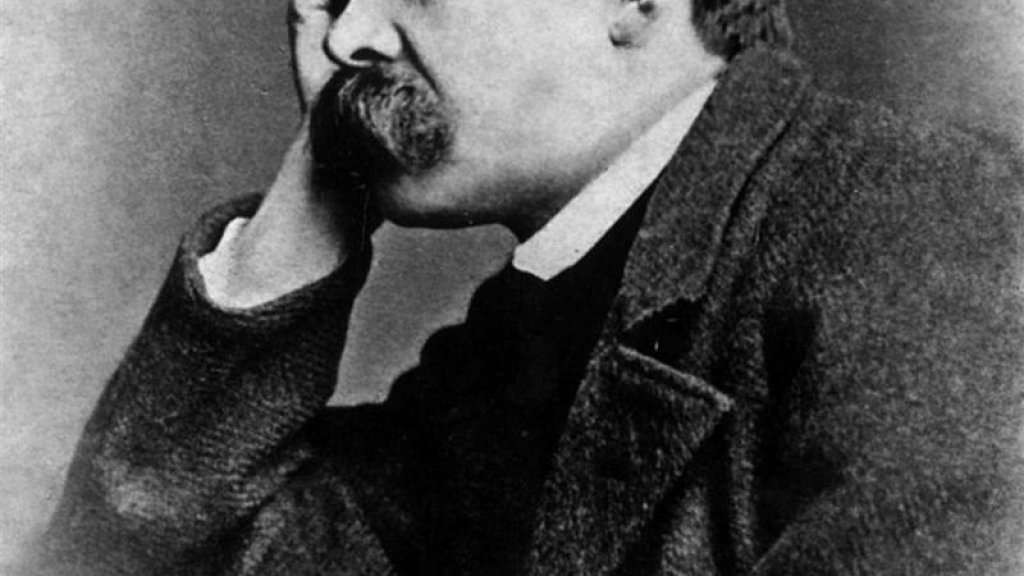 800px-Nietzsche1882
