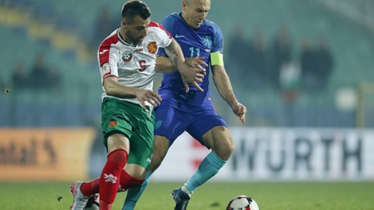 Хърватите ни бият с гол на Бодуров
България – Хърватия 0:1, 10 октомври 2014 г., стадион „Васил Левски“, София
Николай Бодуров има нещастието да си вкара автогол в мача срещу Хърватия от квалификациите за Евро 2016. На мача в София защитникът праща топката във вратата на Владо Стоянов след центриране с глава на Перишич. Седмица по-късно Бодуров бележи втори автогол, този път за клубния си тим от Англия Фулъм при равенството 3:3 с Родъръм от първенството на дивизия „Чемпиъншип“.