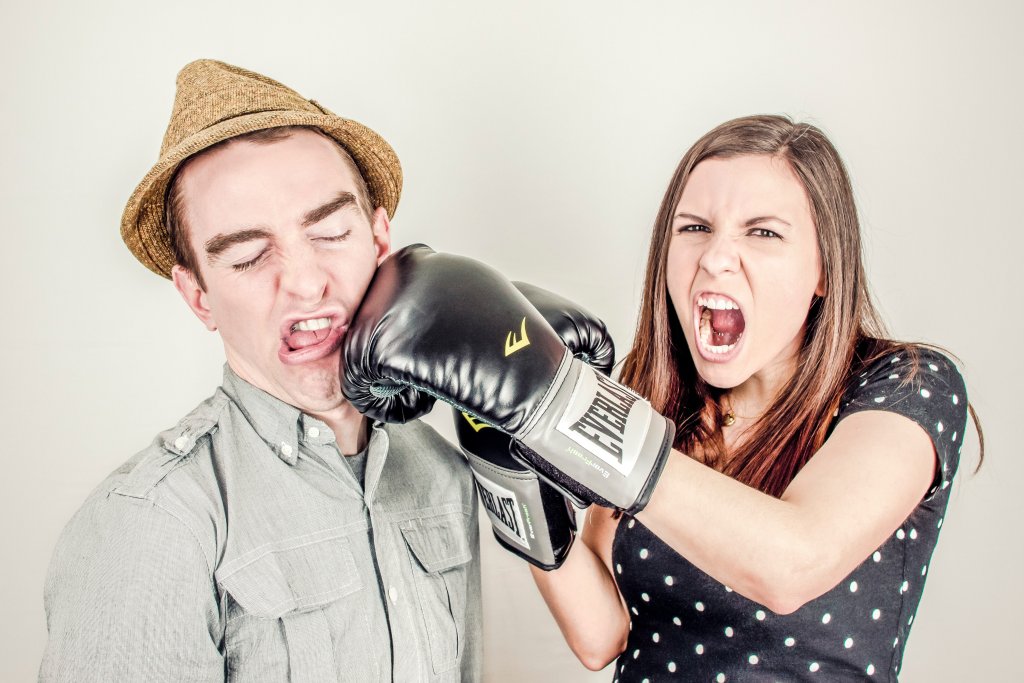 angry-argument-attack-343