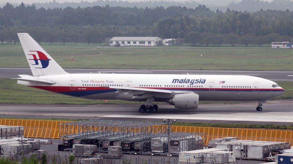 Malaysia_Airlines_Boeing_777-200ER_9M-MRO_Wikipedia_Attribute_User_Russavia