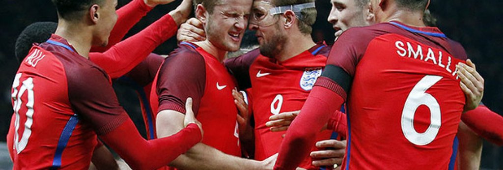 Англия – защитата
Веднъж поне Англия не може да се оплаче от атаката си. Този път защитата, на която толкова много разчитаха „трите лъва“ преди, може да ги провали. Крис Смолинг имаше израстване, но все още не е нито Джон Тери, нито Рио Фърдинанд. Джон Стоунс и Гари Кейхил не бяха убедителни този сезон. Люк Шоу е контузен, Лейтън Бейнс не бе селектиран, което оставя левия фланг на рисковия Дани Роуз или на позабравения Райън Бъртранд. Отдясно пък ще действат Натаниел Клайн или Кайл Уокър. Друг проблем – Уей Рууни... Дали и къде Рой Ходжсън ще му намери най-правилното място?