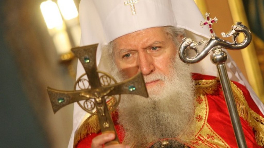 655-402-patriarh-neofit-blagoslovi-celiia-bylgarski-narod