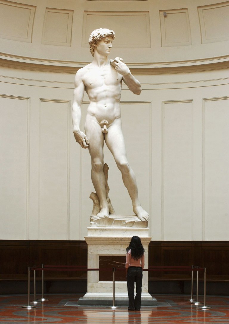 Статуята на Давид, снимка на която стана повод за спор в училище във Флорида.