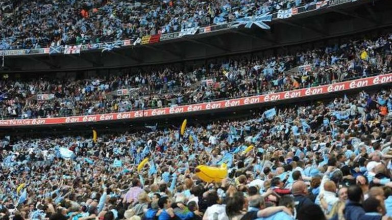Феновете от Манчестър ще заемат места в източната част на националния стадион, което до момента се е случвало само два пъти преди.