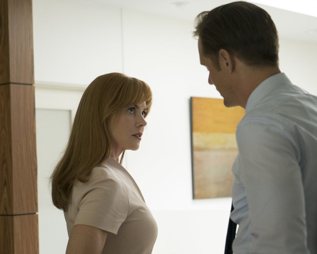 Big Little Lies (\"Големите малки лъжи\") 
Sharp Objects  е вторият сериал на HBO, изцяло режисиран от канадеца Жан-Марк Вале. Първият беше \"Големите малки лъжи\", чийто втори сезон трябва да излезе догодина, а ние нямаме търпение. Режисурата на Вал