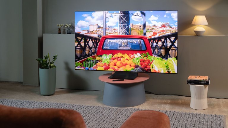 Micro RGB R95H 4K Samsung Vision AI Smart TV 