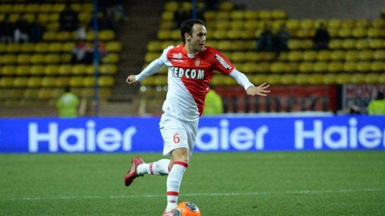 Рикардо Карвальо
Възраст: 37
Настоящ клуб: Монако
Мачове за Монако: 104