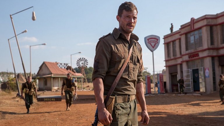 Обсадата на Жадовил / The Siege of Jadotville (2016)
Джейми Дорнан влиза в ролята на командир Пан Кинлан във филма, създаден по действителния случай на Обсадата в Жадовил, Конго. Група ирландски войници от мироопазващата мисия на ООН се оказват блокирани в засада от местни бойци.