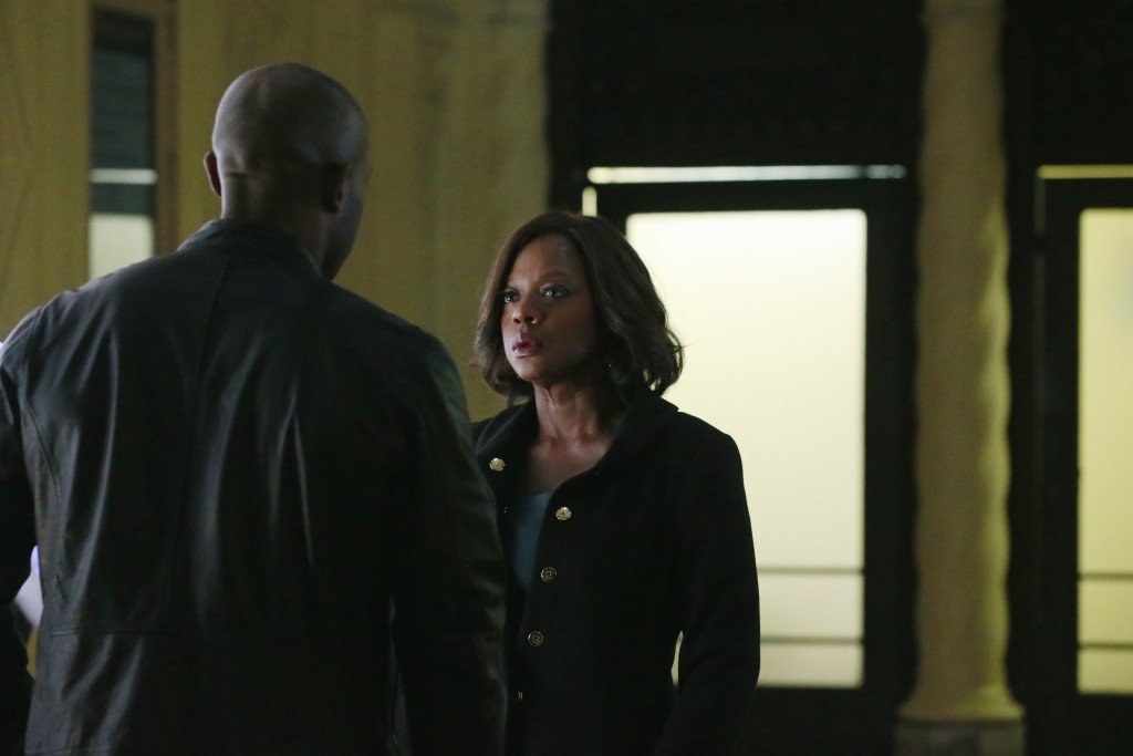 „Как да ти се размине убийство“/ How to Get Away With Murder
Втори сезон сякаш забави действието и разкри твърде много информация за миналото на героите. Трети сезон ще ни разкаже повече, а епизодите тръгват отново по ABC на 24 септември.