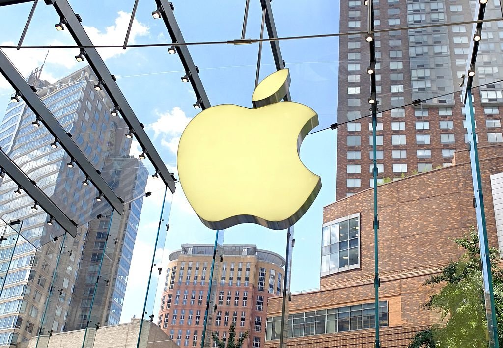 Apple Quarterly Profit Falls 27 Percent On Weak iPhone Sales