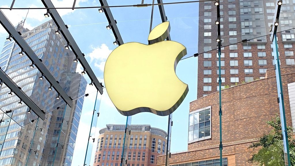 Apple Quarterly Profit Falls 27 Percent On Weak iPhone Sales