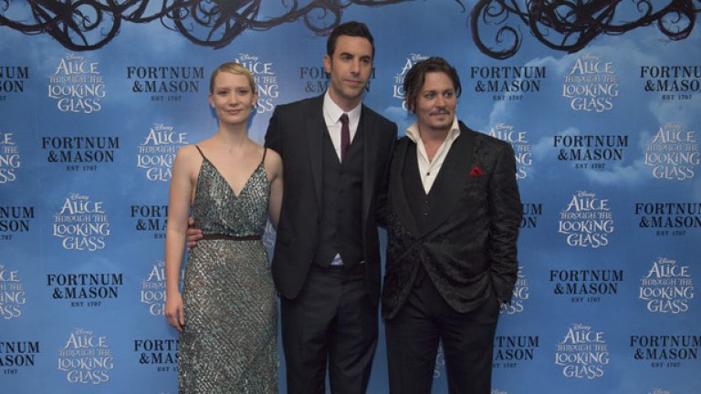 Джони Деп - голямата звезда на премиерата на "Алиса"