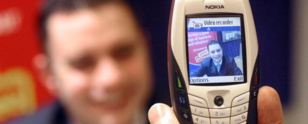 6. Nokia 6600
Спомняте ли си колко популярна беше яйцевидната Nokia? Въпреки не беше от най-евтините джаджи през 2003 г., Nokia 6600 продаде повече от 150 млн. бройки.