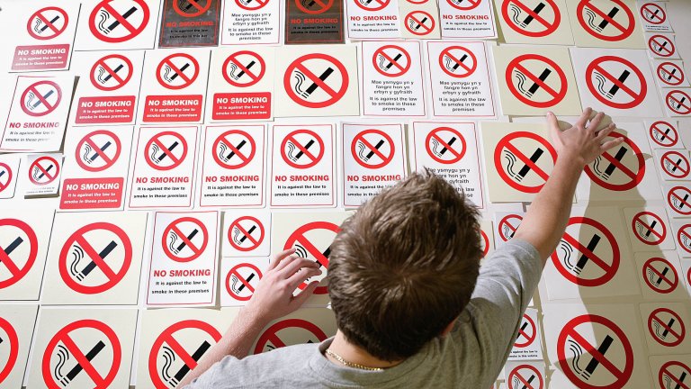 Има места, където цигарите дори са незаконни, както и такива с далеч по-стриктни забрани от Европа