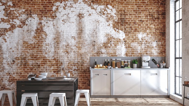 Тапети на тухлиИскате някоя стая в дома ви да придобие индустриален вид, но без да къртите стените до тухла? Насреща са тапетите с десен на тухли, от които вече има много качествени предложения, които отдалеч лесно могат да бъдат сбъркани с истинска тухла. А ефект като този на снимката с лекота можете да постигнете с малко бяла или сива боя.