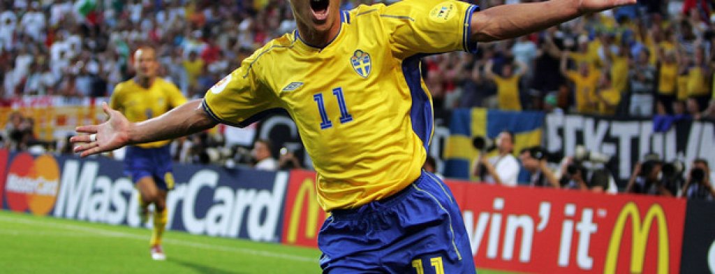 Хенрик Ларсон
След Евро 2004 и трите гола, които вкара за Швеция, той заслужи мястото си в Барселона.
